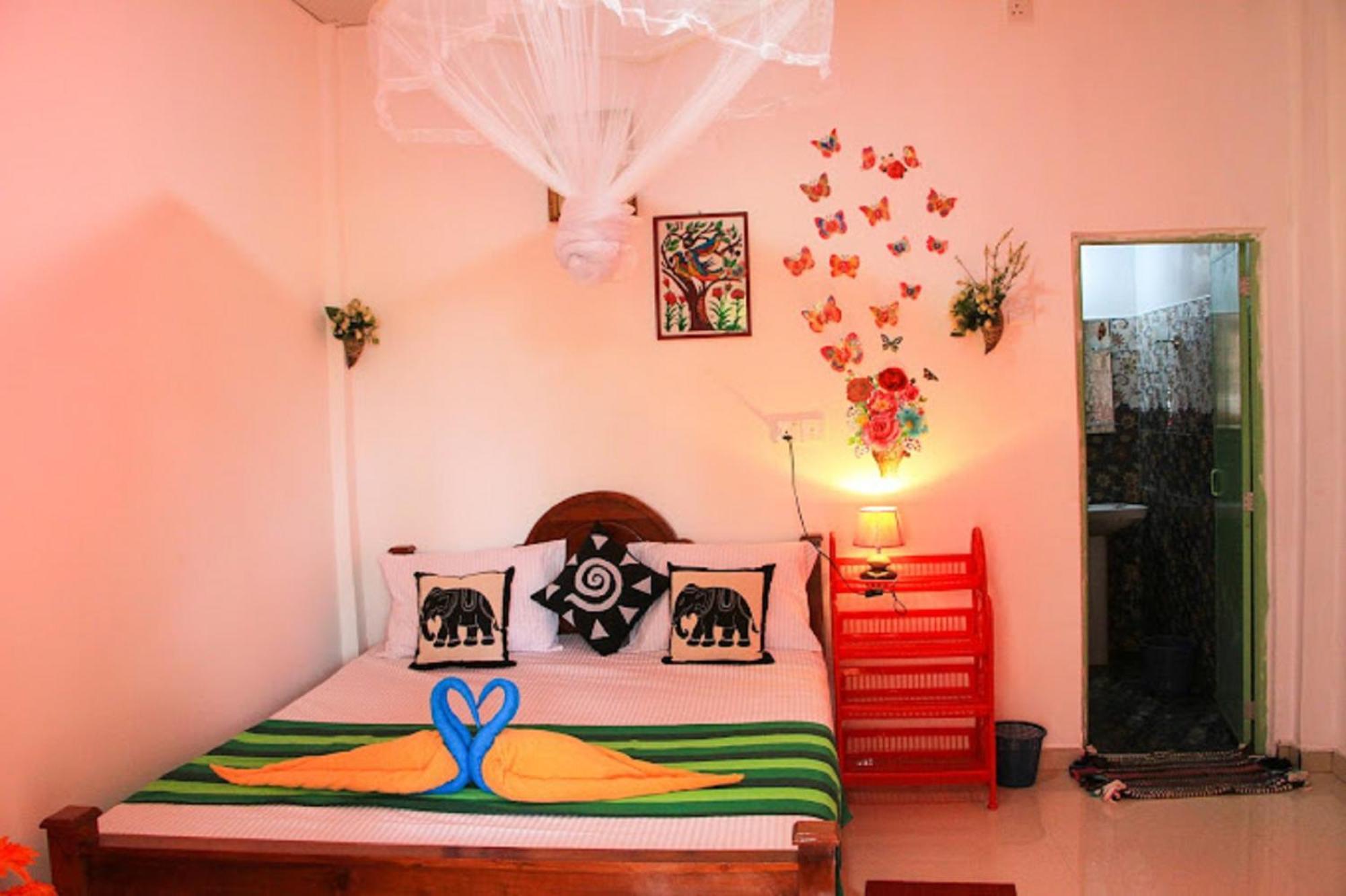 Nelum Home Stay Sigiriya Esterno foto