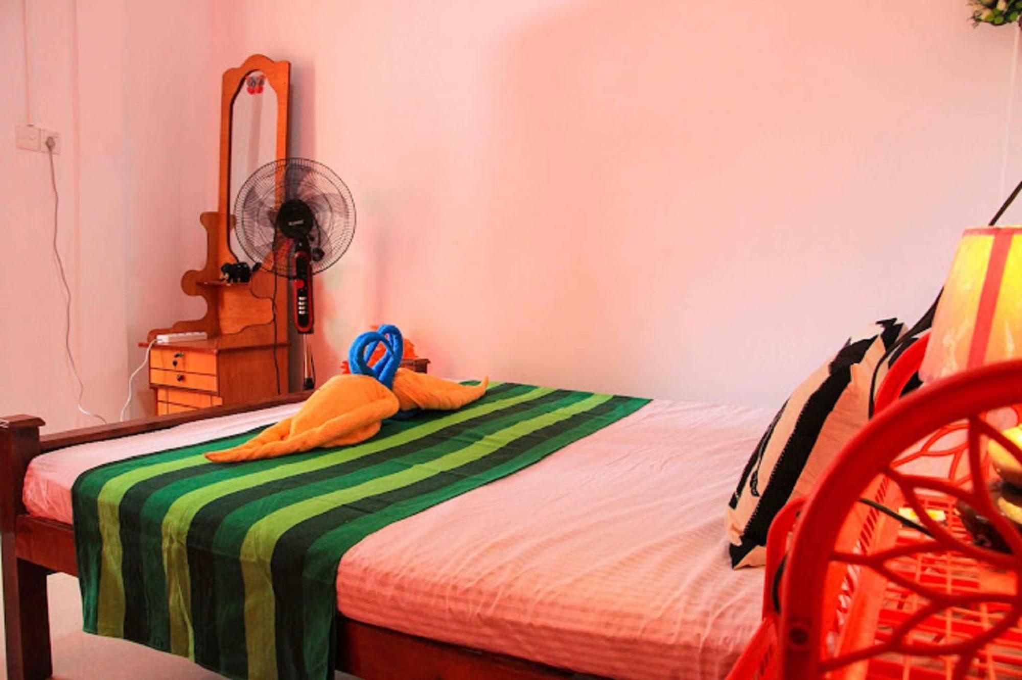 Nelum Home Stay Sigiriya Esterno foto