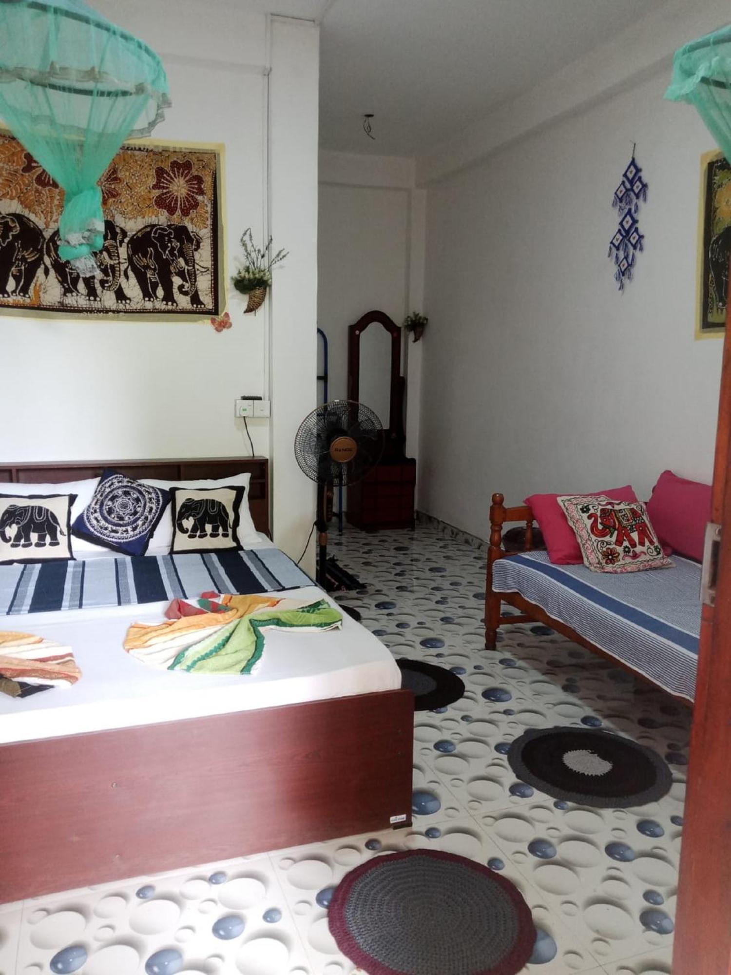 Nelum Home Stay Sigiriya Esterno foto